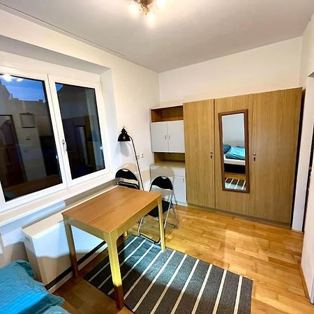 Mini Flat Apartment กราซ ภายนอก รูปภาพ